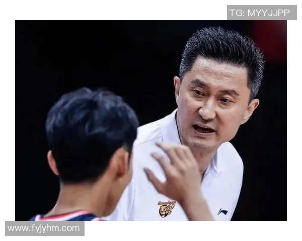 杜锋面临考验外援依赖旧战术广东新星或将被打造成战术工兵